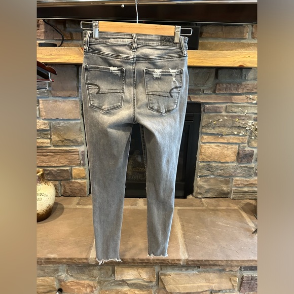 Women’s Grey Distressed American Eagle Jeans - Picture 2 of 4